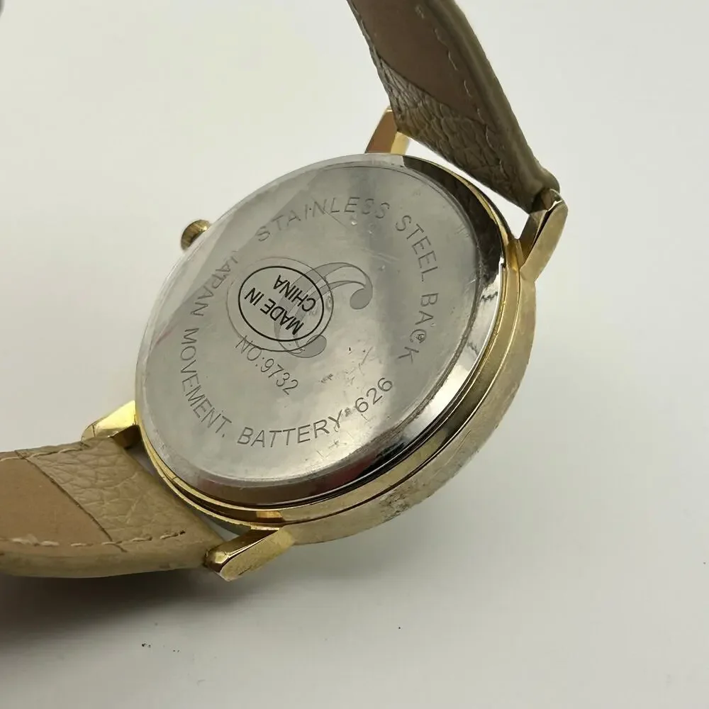 Charming Charlie Stripe Dial Women Quartz Watch Beige Leather Strap New Battery